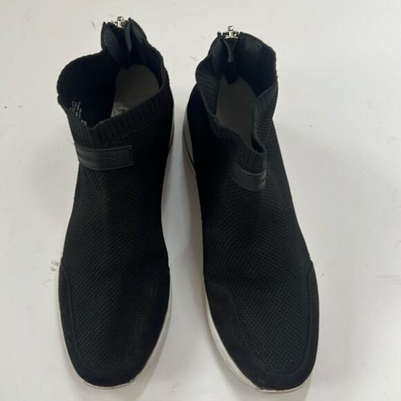 MARC FISHER MUSCLING WEDGE BLACK FABRIC SLIP ON SNEAKERS SIZE 8M - Picture 1 of 5